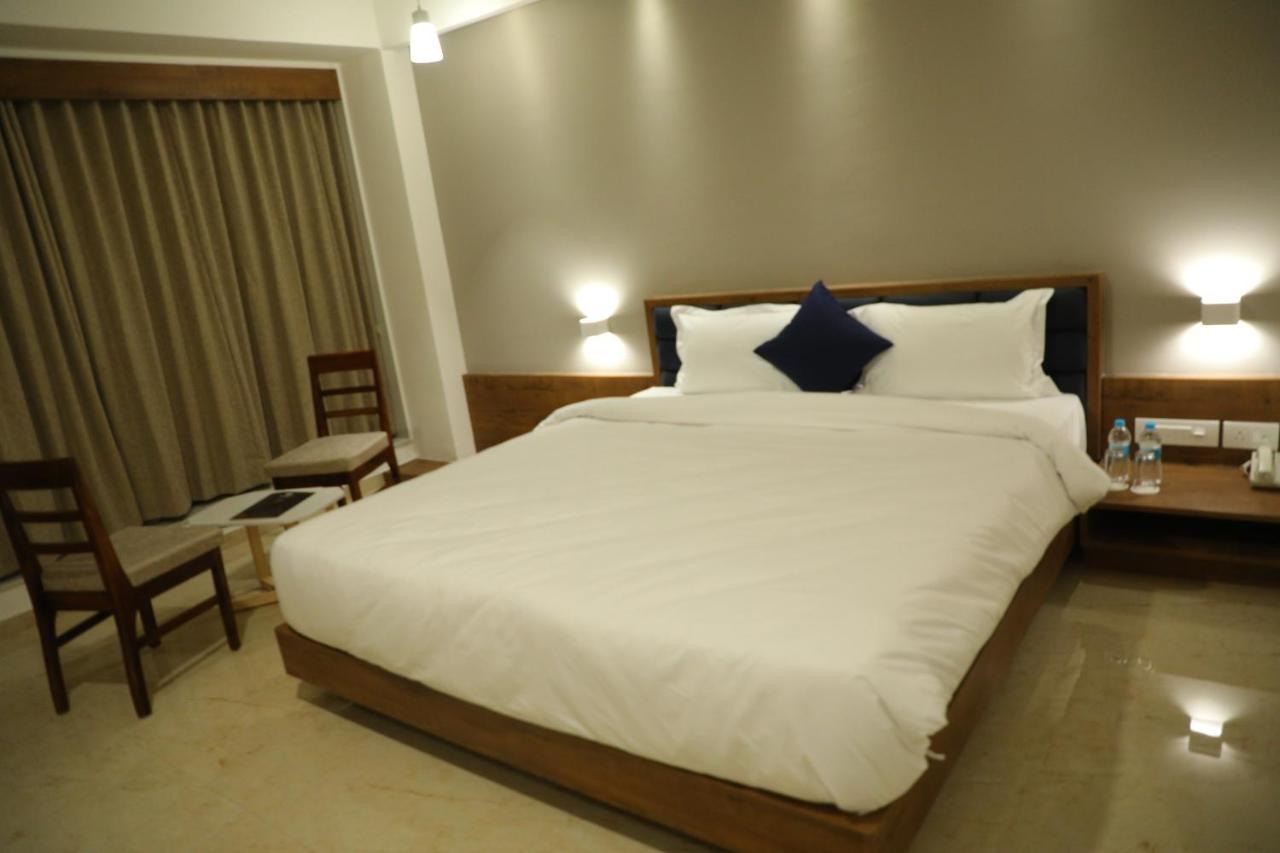 Vits The Somnath Gateway Hotel Exterior photo