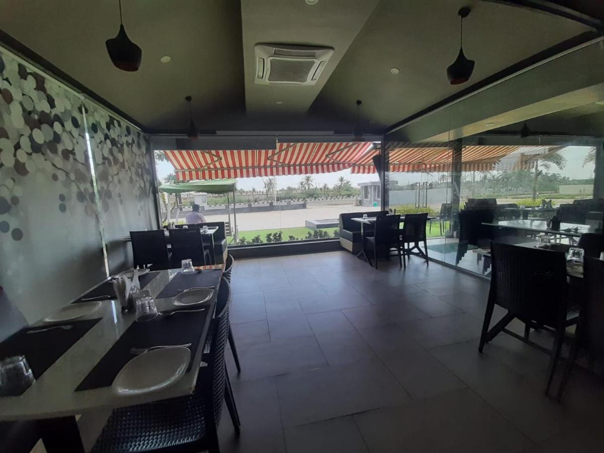 Vits The Somnath Gateway Hotel Exterior photo