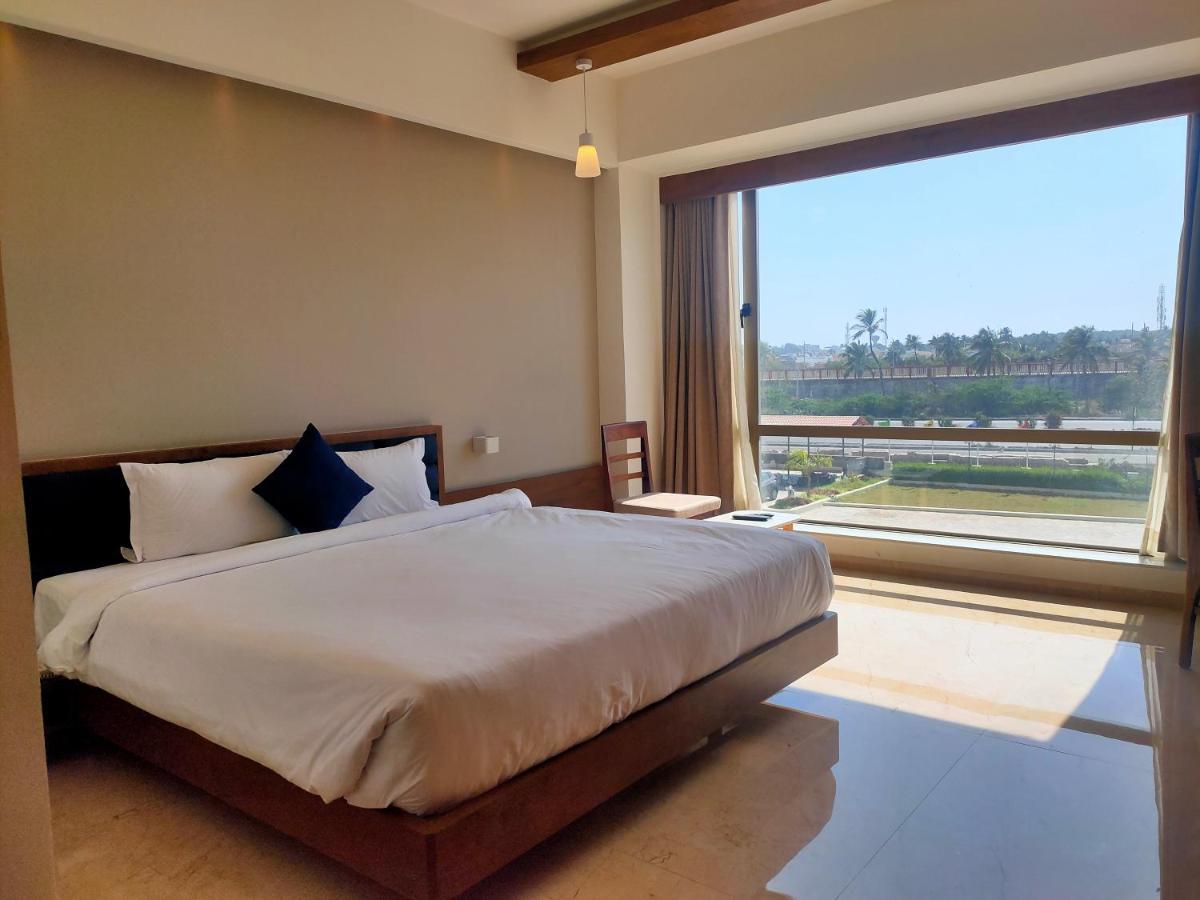 Vits The Somnath Gateway Hotel Exterior photo
